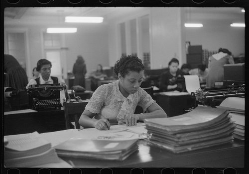 workers insurance company Chicago 1941 by Edwin Rosskam